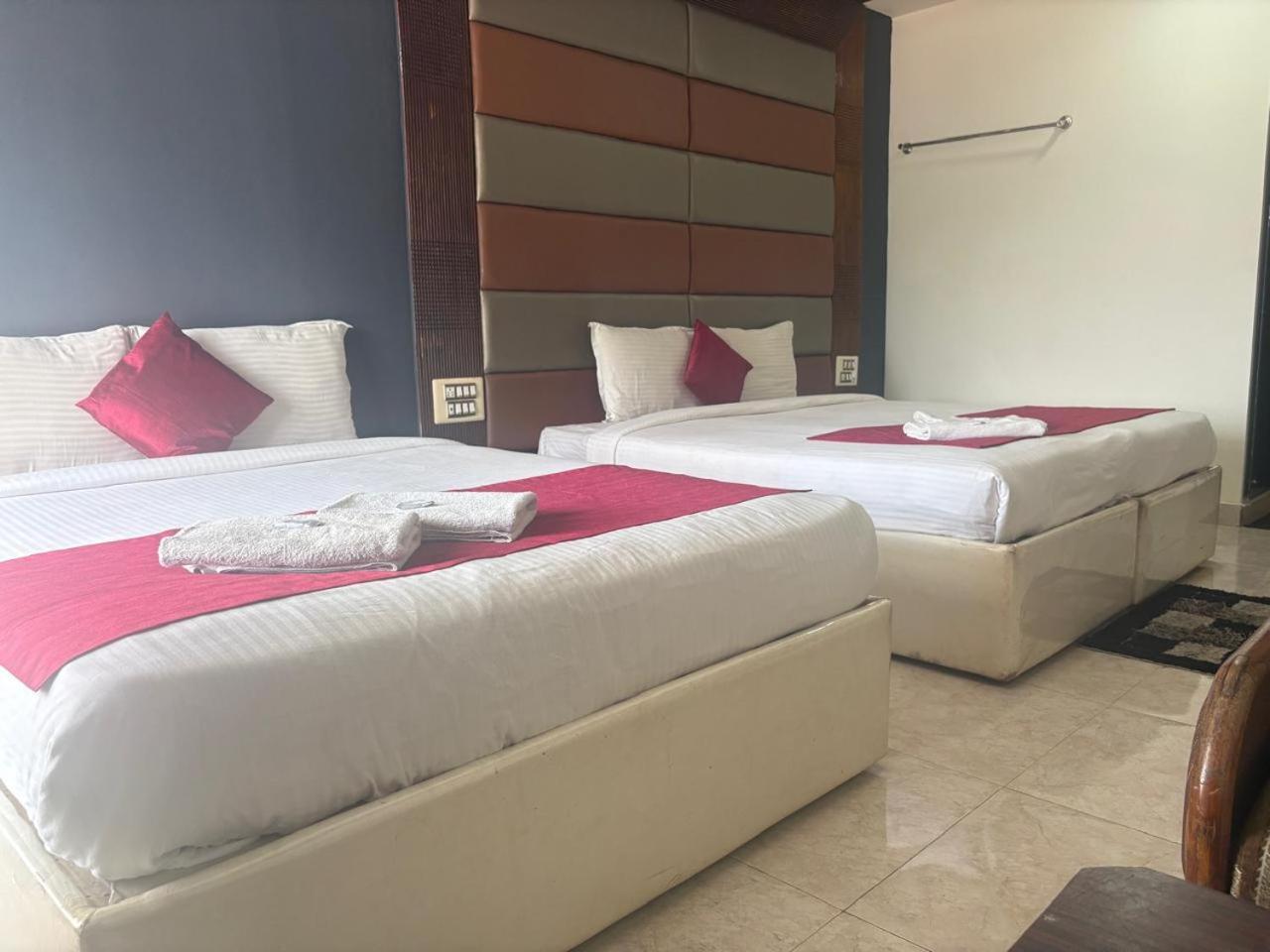 Hotel New Rajdarshan Madikeri Extérieur photo